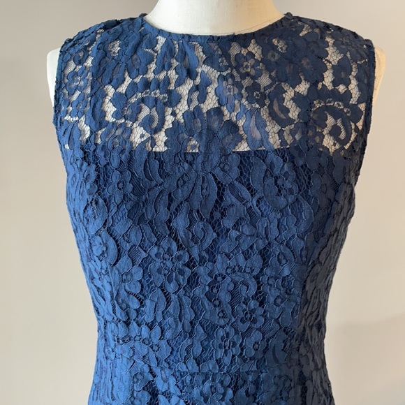 NWOT NY & company EVA MENDEZ NAVY FLORAL LACE OVERLAY Formal dress size 8 NAVY - Picture 5 of 16